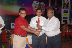 MR. DS Reddy getting the award from our chief guest for securing highest marks in MBA.