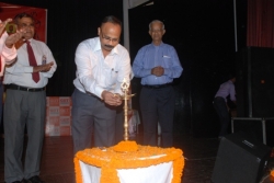 The chief guest  inaugurating the function Spandan 2011.