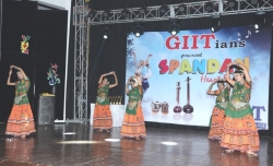 Traditional folk dance at Spandan 2015